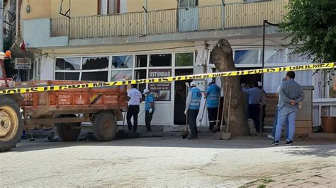 A­d­a­n­a­­d­a­ ­e­v­i­ ­k­u­n­d­a­k­l­a­m­a­y­a­ ­ç­a­l­ı­ş­a­n­ ­3­ ­k­i­ş­i­ ­y­a­r­a­l­a­n­d­ı­